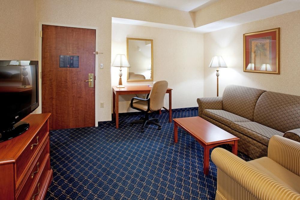 Holiday Inn Express & Suites Orangeburg By Ihg Dış mekan fotoğraf